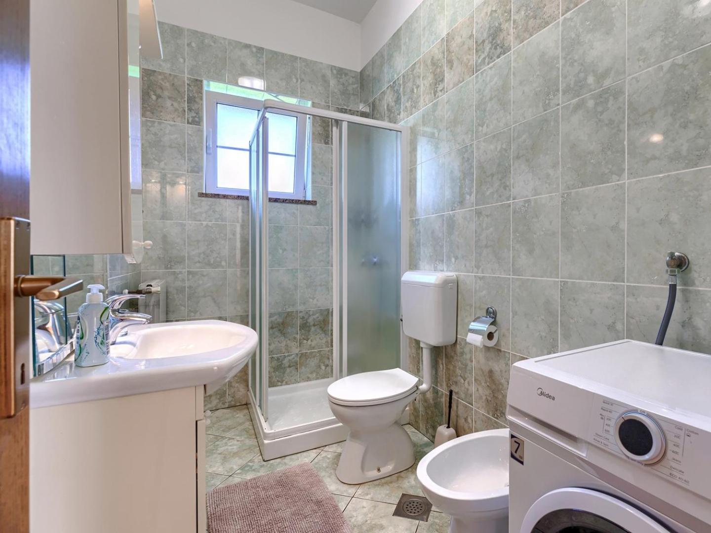Guest house Nino With Shared Pool *