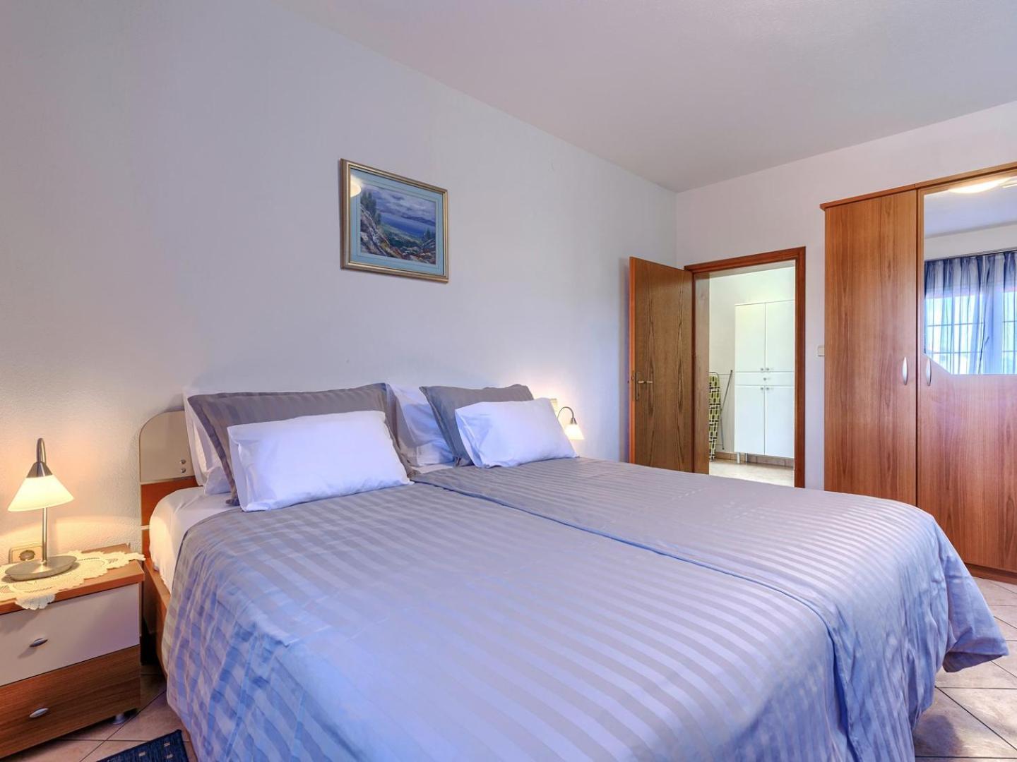 Guest house Nino With Shared Pool