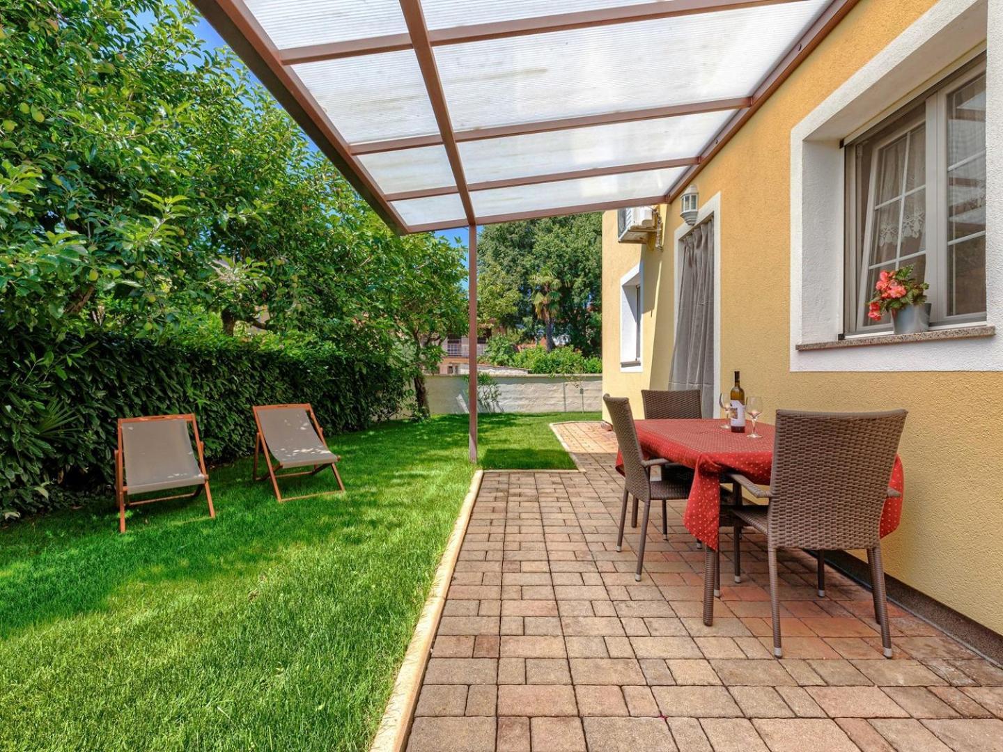 Guest house Nino With Shared Pool *